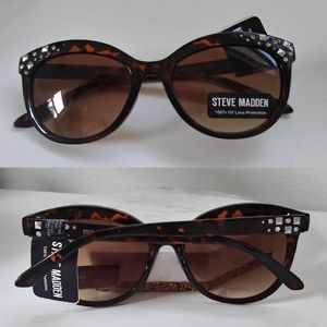 NWT STEVE MADDEN SUNGLASSES WITH RHINESTONES EYEWARE